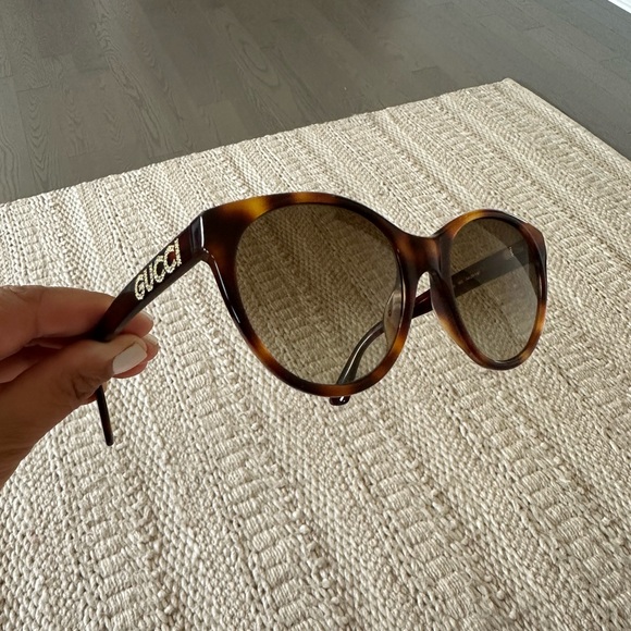 Gucci sunglasses - Picture 1 of 7